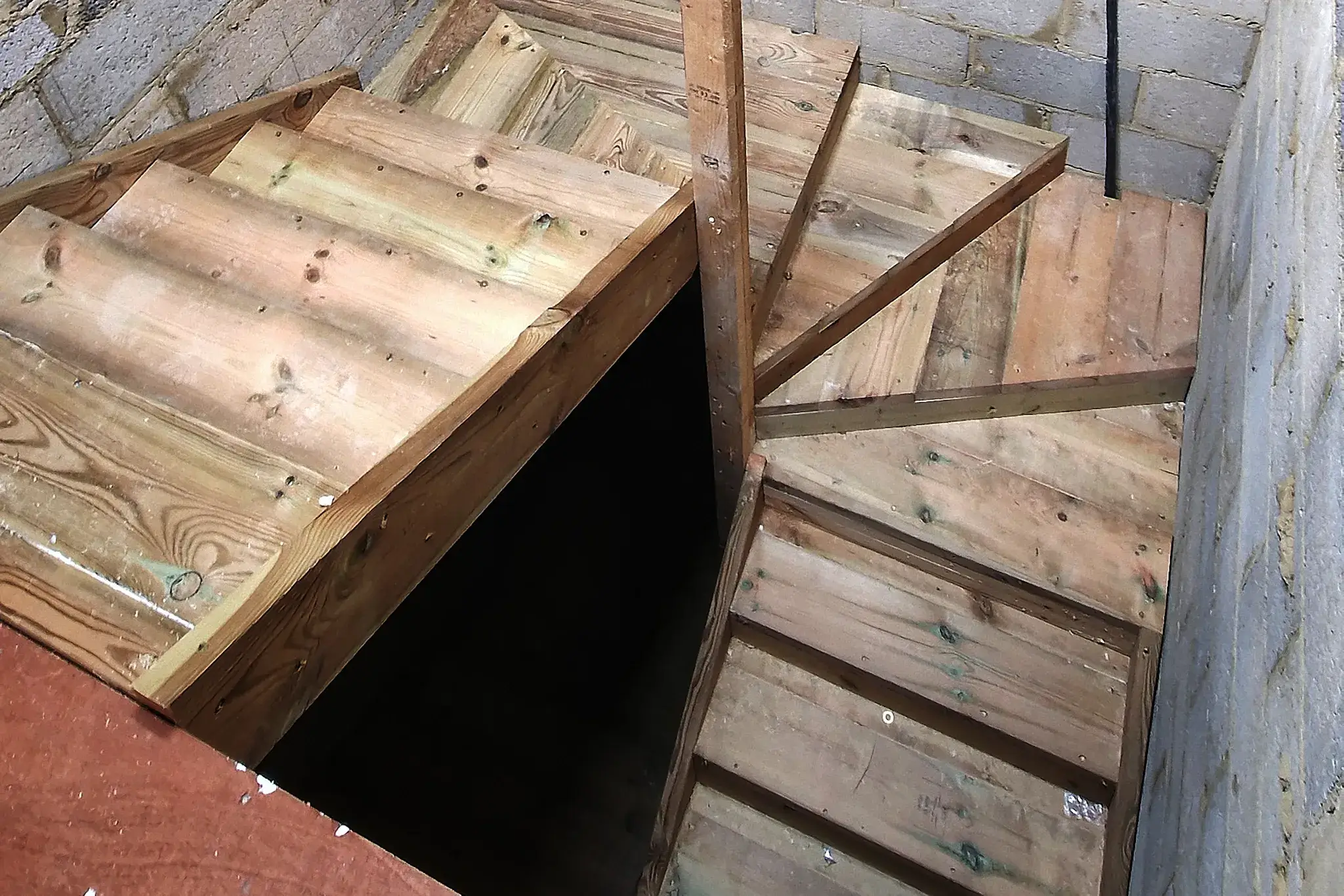 Basement Conversion Wandsworth: Safe Stairs by Joiner Xpert